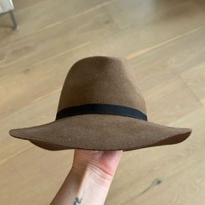 Wilfred hat from Aritzia